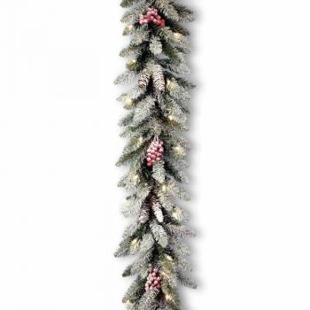 Dunhill Fir 9ft x 12" Garland Berr/Con with S/W LED Battery