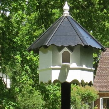 Manningtree Dovecote, One Tiered Hexagonal Birdhouse - Traditional English Pole Mounted Birdhouse for Doves or Pigeons