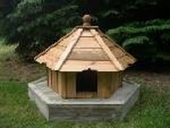 Small Hexagonal Floating Duck House, Waterfowl Nesting Box for Pond or Lake
