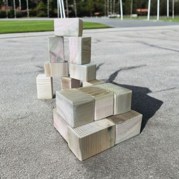 40x Large Regal Play Brick Blocks for Indoor and Outdoor Use - L19.5 x W9.5 x H7.5 cm