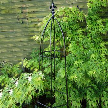 Gothic 5Ft Obelisk - Garden Plant Support - Solid Steel - L38 x W38 x H152.4 cm - Powder Coated Black